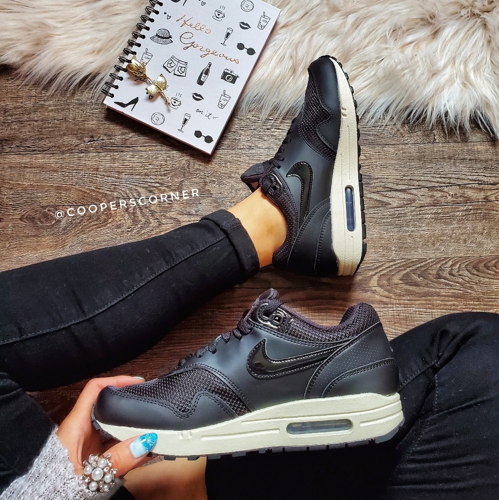 NEW🖤Nike Air Max 1🖤 - Picture 2 of 8